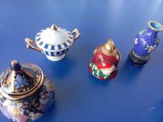 Set 5 mini oggetti ceramica decorativi