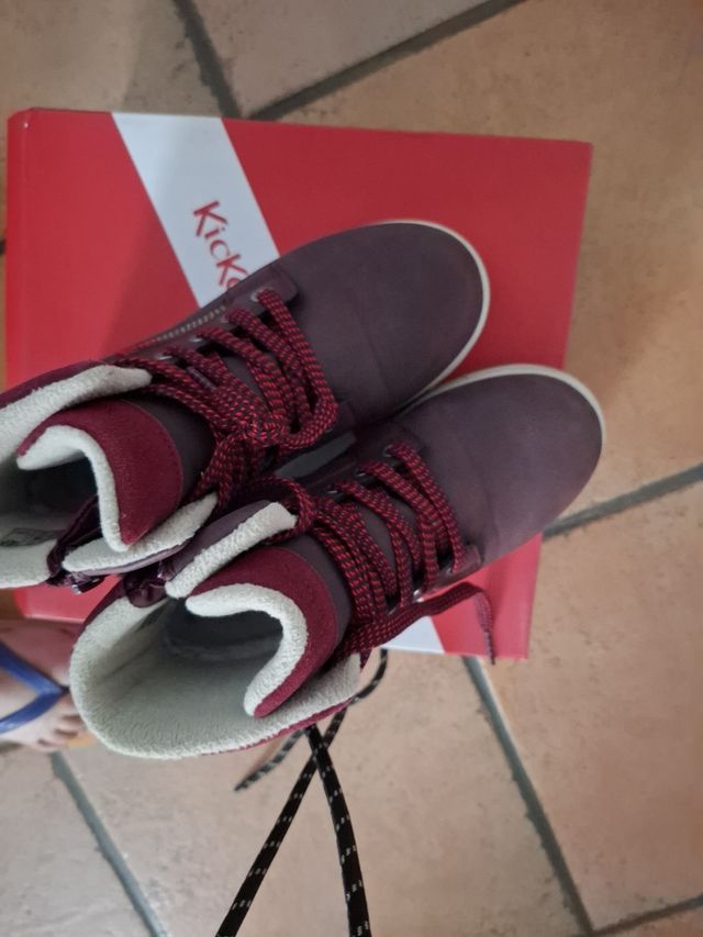 Botas Kickers - Talla 35. Niño. Niña. Burdeos.