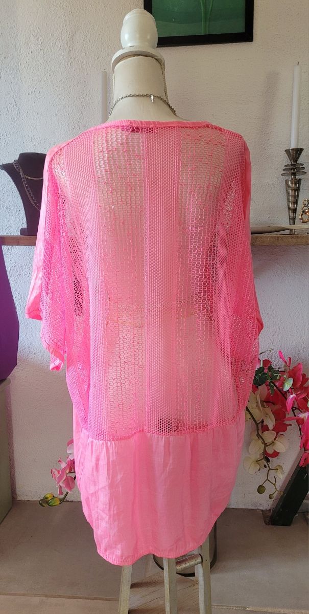 Túnica rosa transparente