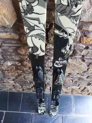 Esquís freestyle K2 165cm