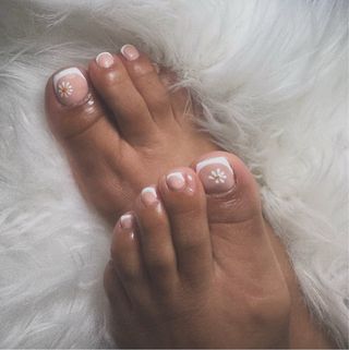 Uñas semipermanentes pies y manos 
uñas acrilicas 