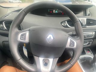 Renault Grand Scenic 2011