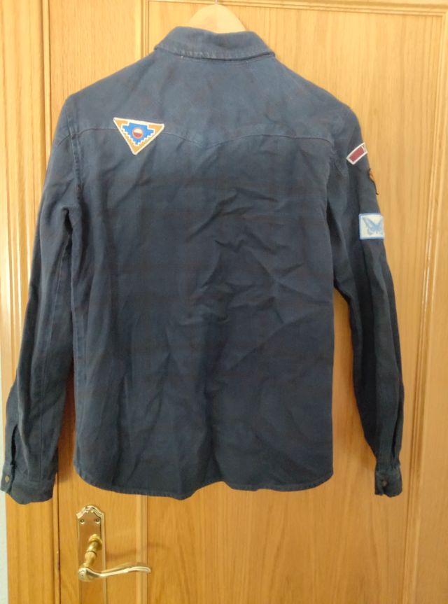 Chaqueta vaquera Zara azul con parches