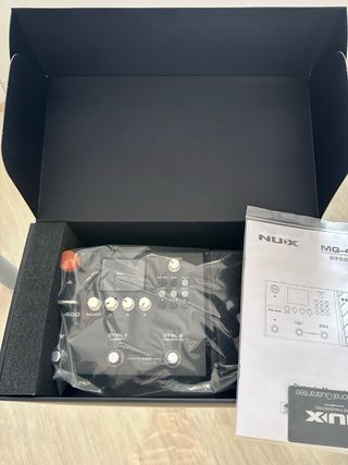 NUX MG-400 - Pedale per chitarra/basso