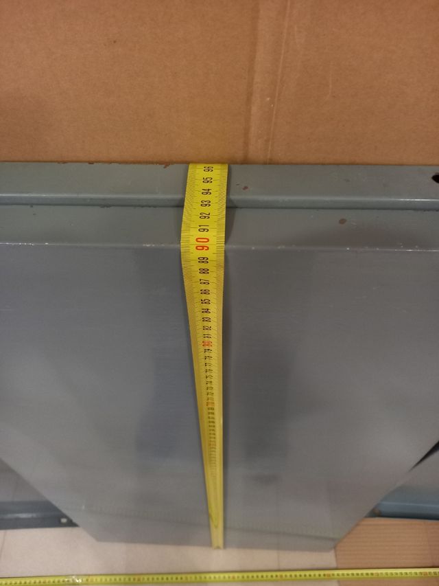 Estantes metálicos gris - varios tamaños