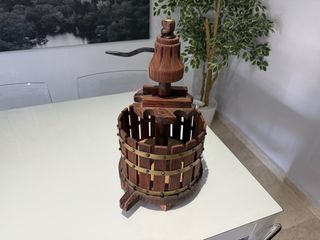 Prensa vino antigua vintage