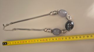 Collar gris plata cuentas grandes