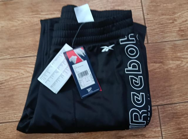 Pantalones Reebok negros