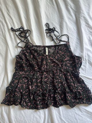 Top Flores Negro con Rosa