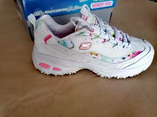 Zapatillas Skechers D'lites blancas