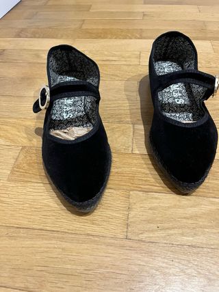  Merceditas negras terciopelo