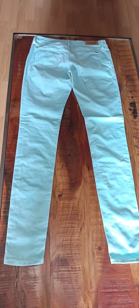 Lote de vaqueros  Levis,Hilfiger 85 y otros.