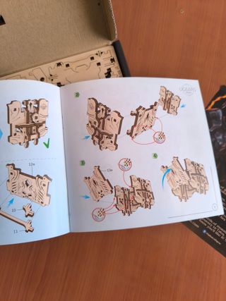 Ugears Torre Modular de Dados