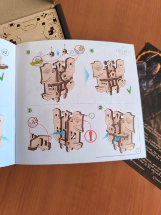 Ugears Torre Modular de Dados