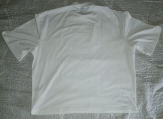 Camiseta blanca labios joya Marca:MANFINITY