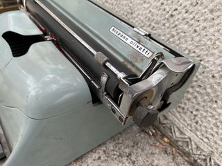 Máquina escribir Olivetti Lexicon 80