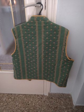 Chaleco fallero verde y dorado