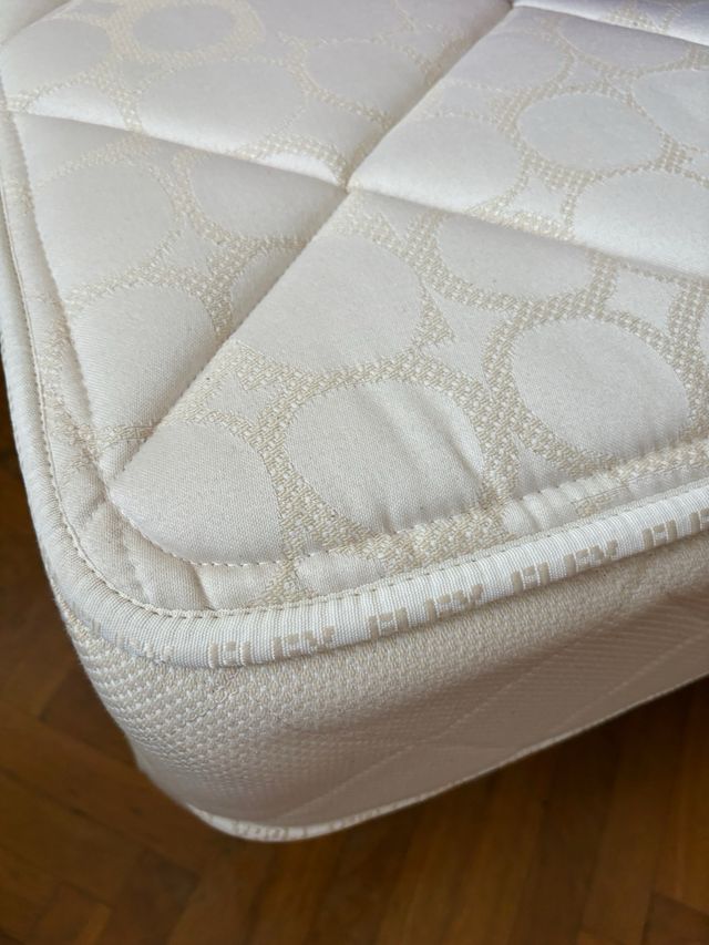 Cama 90cm, como NUEVA 