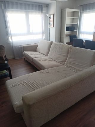 Sofá chaise longue beige