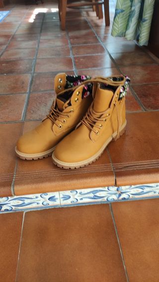 Botas camperas marrón