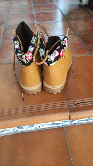 Botas camperas marrón