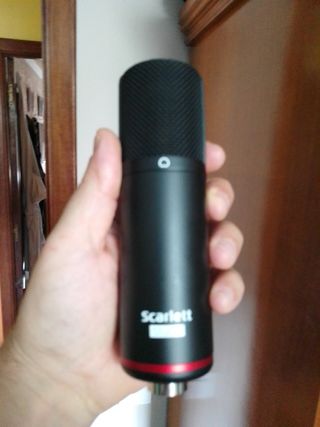 Micrófono Scarlett Condensador