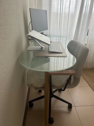 Escritorio cristal moderno 3 patas 