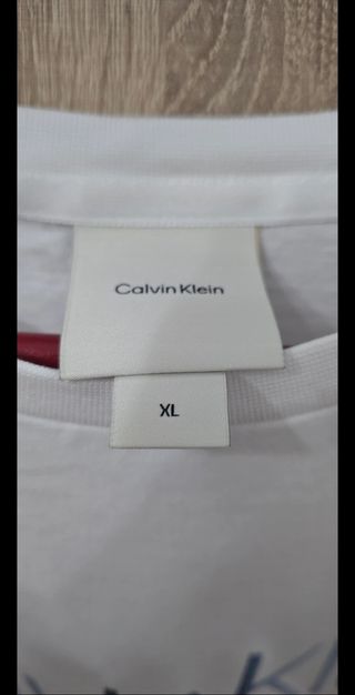 Camiseta Calvin Klein blanca