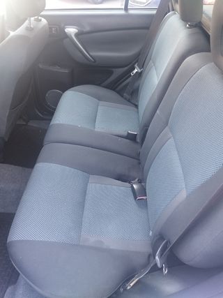 Toyota RAV4 2003