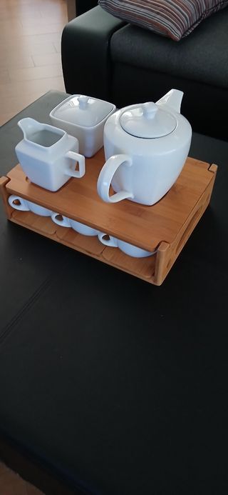 Set da tè in porcellana e bambù