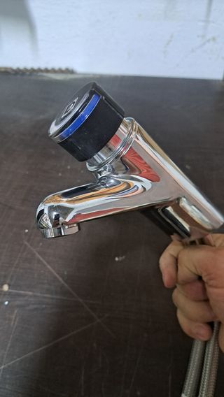 Grifo lavabo Presto temporizado