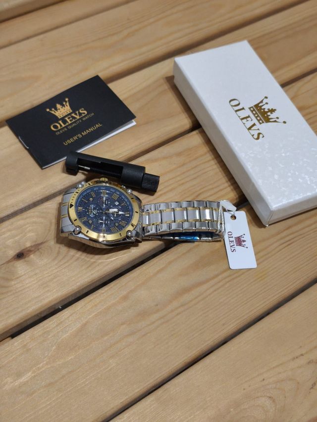 Reloj OLEVS dorado y plateado