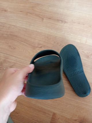 Chanclas piscina - negras