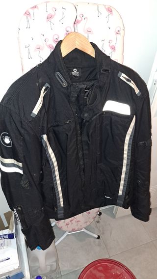 Cazadora moto negra c/protecciones