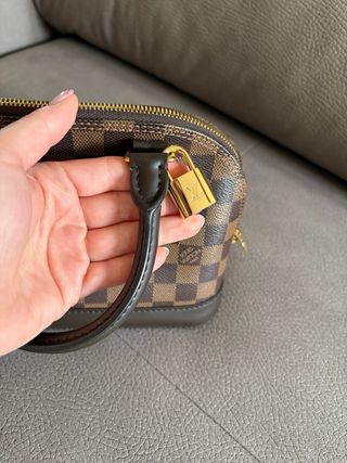 Bolso Alma BB Louis Vuitton Marrón