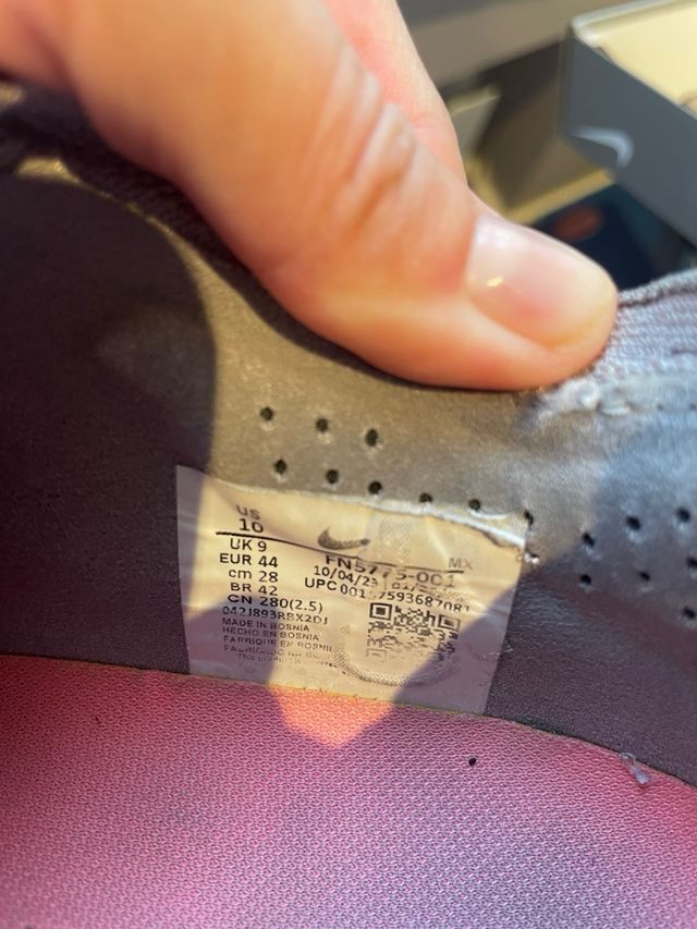 Botas Nike Fútbol - Gris/Negro