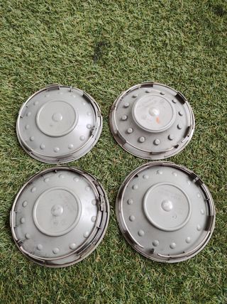 Vendo 4 tapacubos centrales de llantas BMW e39 