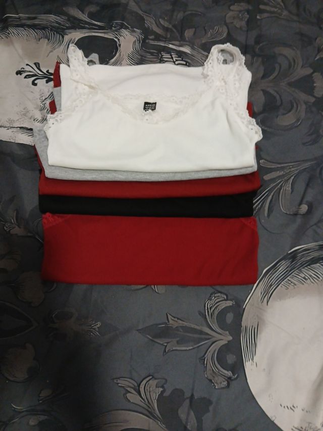5 Camisetas Tirantes encaje