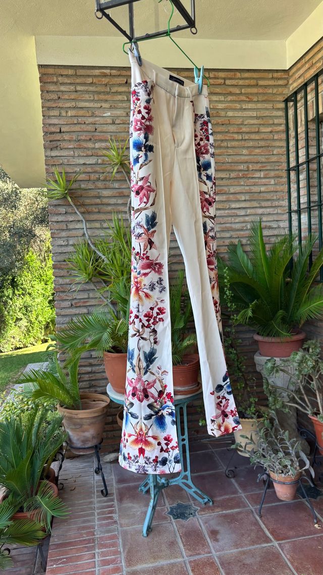 Pantalones Zara estampados flores