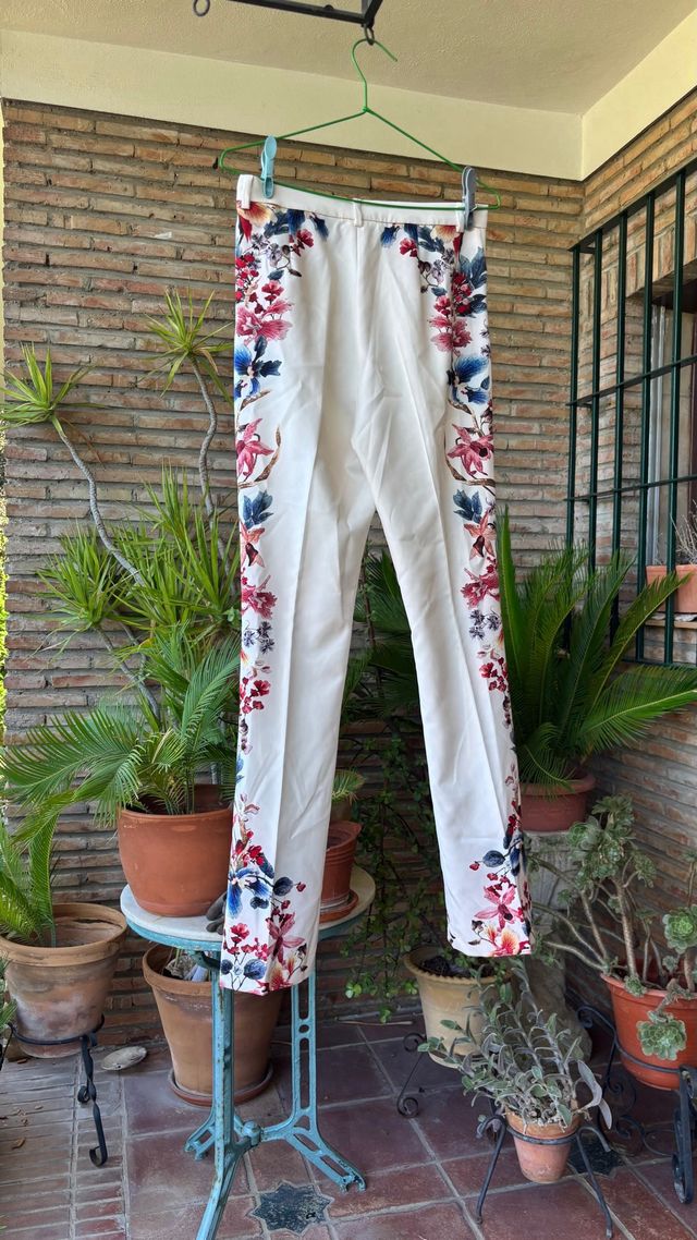 Pantalones Zara estampados flores