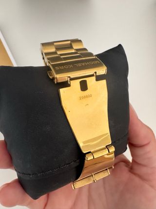 Reloj Michael Kors MK5706 dorado