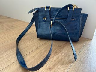 Bolso Guess Sestri Luxury satchel azul marino