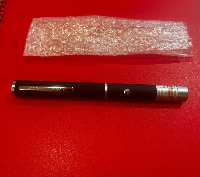 Puntero láser rojo - Pluma