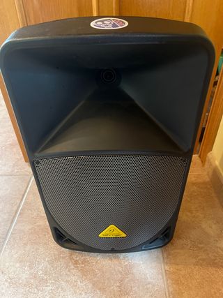 2 Altavoces Behringer B112D