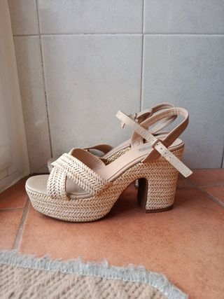 Zapatos plataforma esparto beige