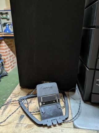 Centro musical Sharp stereo turntable +2 altavoces