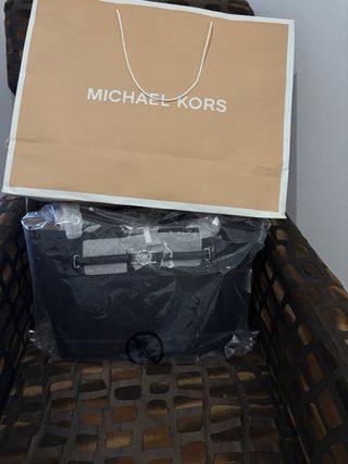 Bolso Michael Kors Reed negro precio original 395€