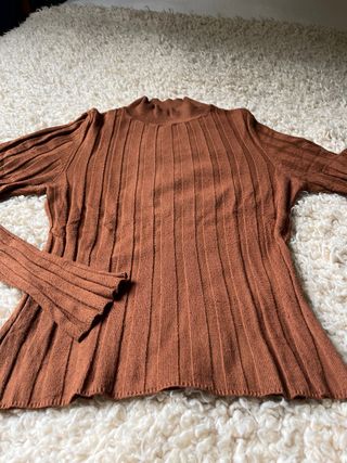 Jersey marrón Stradivarius talla S