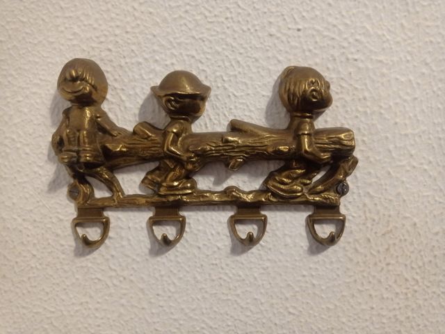 Perchero bronce - 4 ganchos