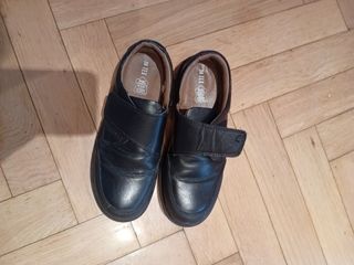 Zapatos negros velcro niño